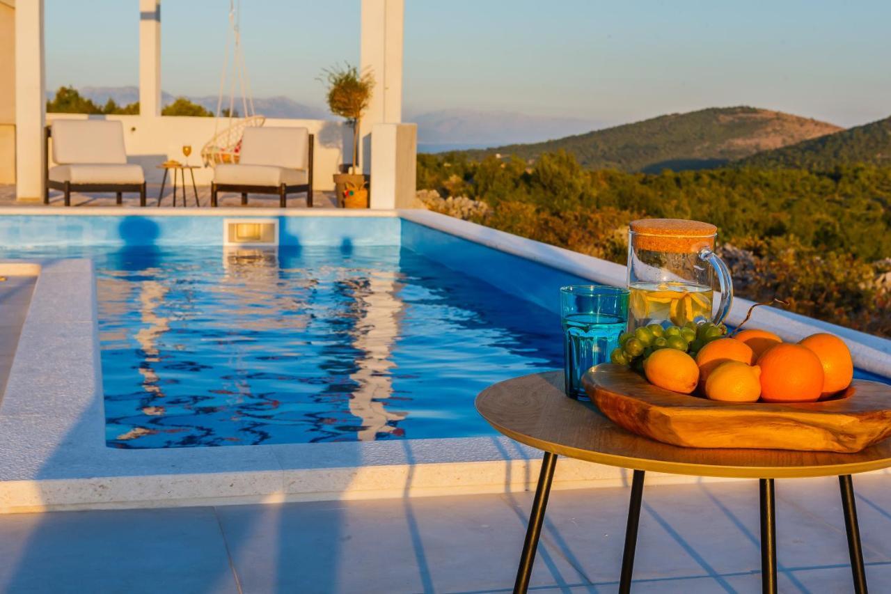 Villa Zlatno Sunce In The Hills Near Trogir Vrsine Luaran gambar